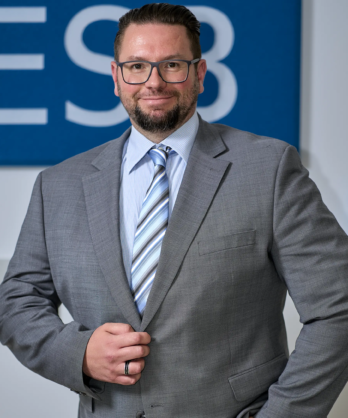 Eric Naumann