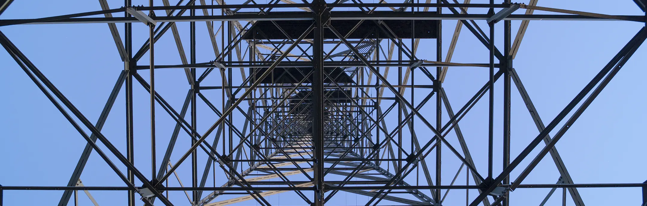 High-strength constructional steel